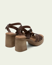 SANDALE À TALON EN CUIR ISIS MOKA