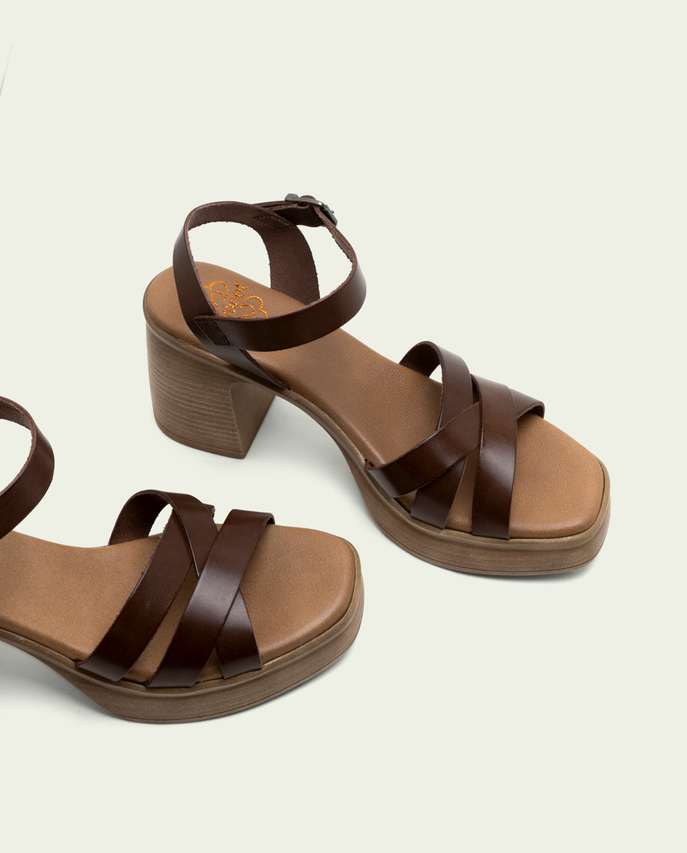 SANDALE À TALON EN CUIR ISIS MOKA