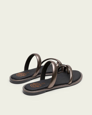 SANDALE THONG PLATE CUIR PLOMBÉ CAMILA