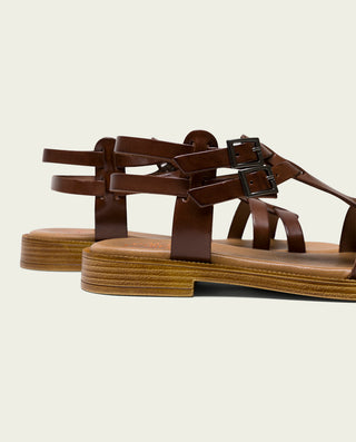SANDALES PLATES EN CUIR ROMAIN MOKA MAGNOLIA