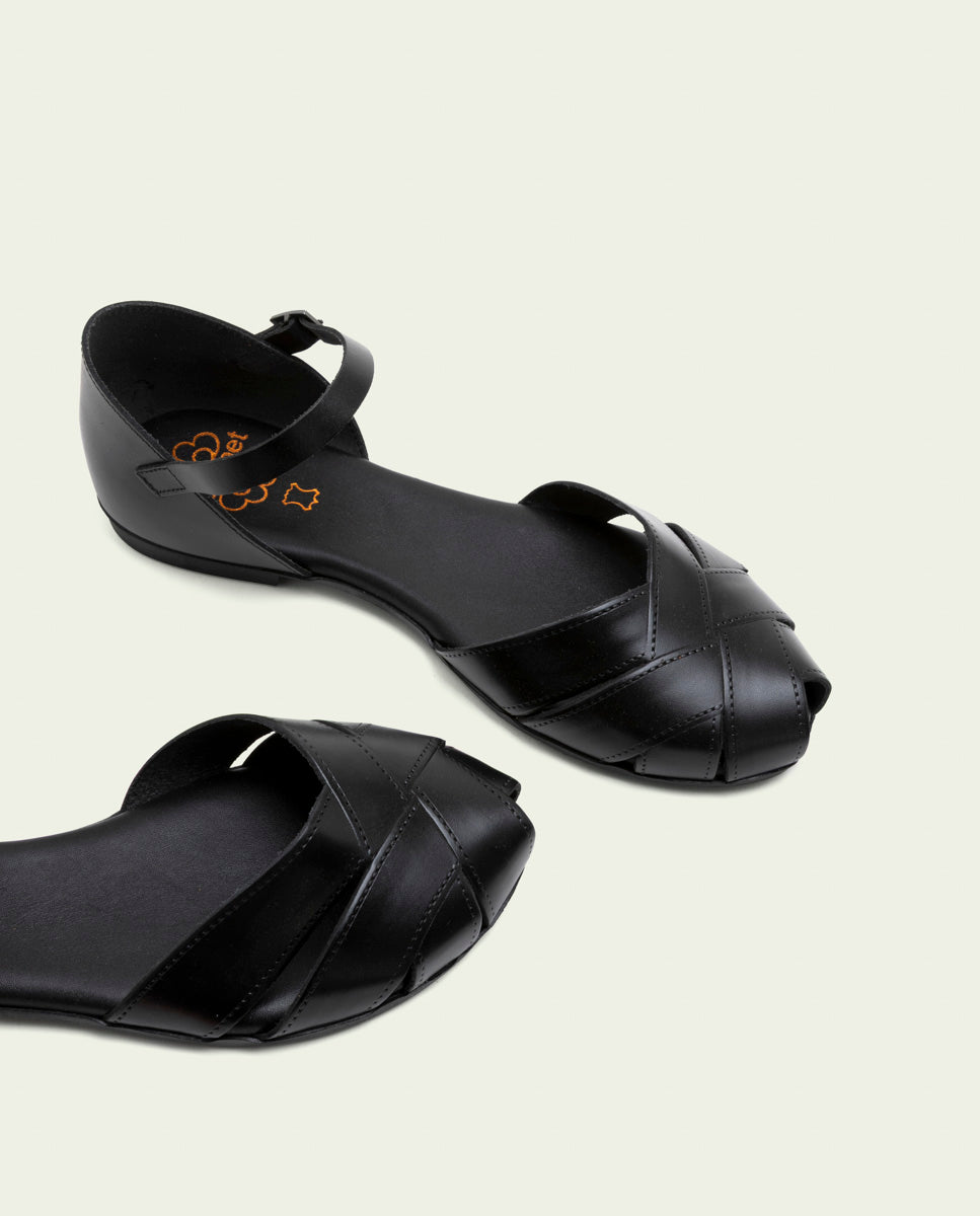SANDALE PLATE EN CUIR NOIR ALBA