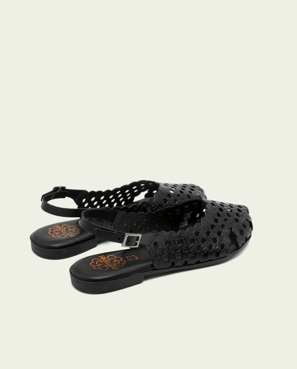 SANDALE PLATE EN CUIR AGATE NOIR
