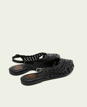 SANDALE PLATE EN CUIR AGATE NOIR