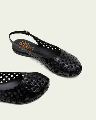 SANDALE PLATE EN CUIR AGATE NOIR