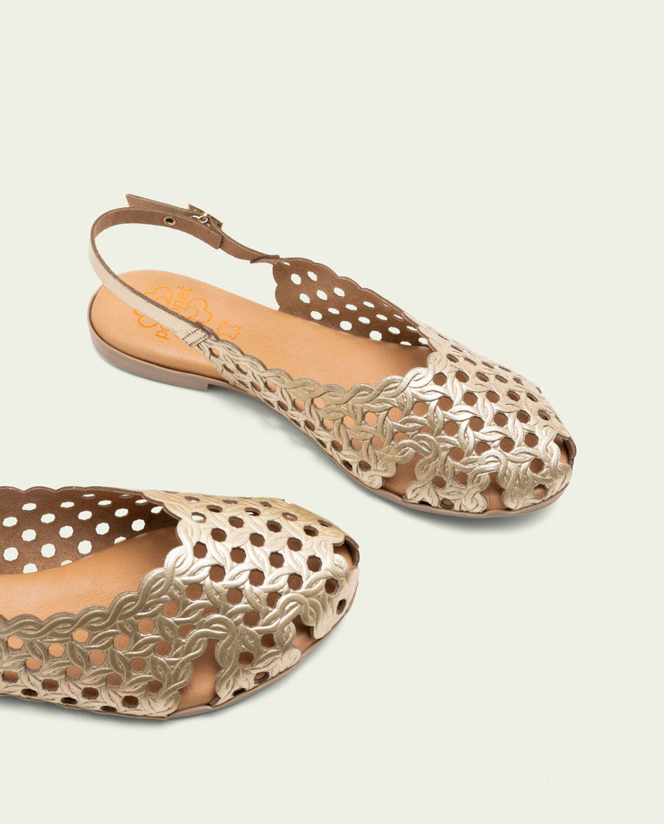 SANDALES PLATES EN CUIR AGATE OR