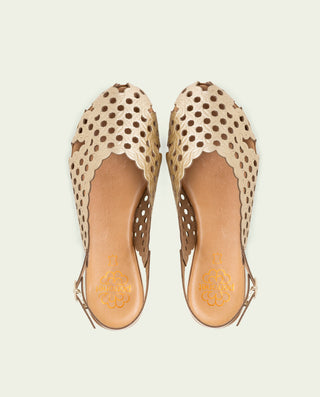 SANDALES PLATES EN CUIR AGATE OR