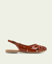 SANDALES PLATES EN CUIR ANDREA TAUPE