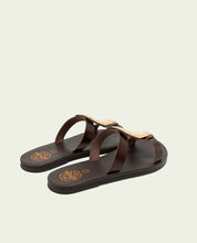 SANDALES PLATES EN CUIR AVEC ORNEMENT ALEIDA MOKA