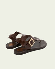 SANDALE PLATE EN CUIR ESCLAVE BOUCLE ANA MOKA