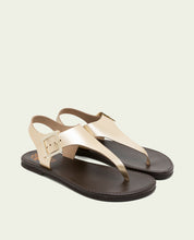 SANDALE PLATE EN CUIR ESCLAVE BOUCLE ANA OR