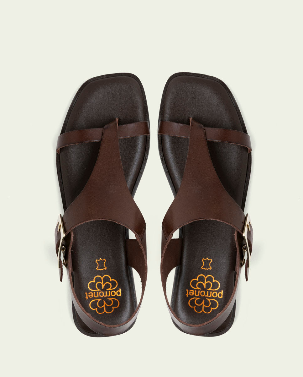 SANDALES PLATES EN CUIR AVEC BOUCLE BERTA MOKA