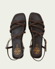 SANDALES PLATES EN CUIR BONNIE MOKA