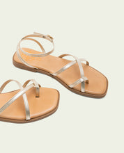 SANDALES PLATES EN CUIR À BRIDES BIANCA ORO