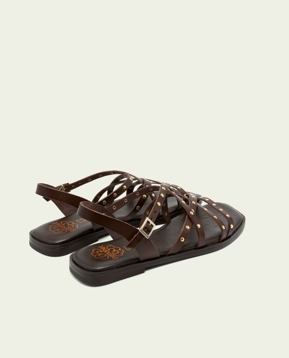 SANDALES PLATES EN CUIR À BRIDES ET CLOUS BLAIR MOKA
