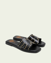 SANDALES PLATES EN CUIR AVEC CLOUS BECCA NOIR