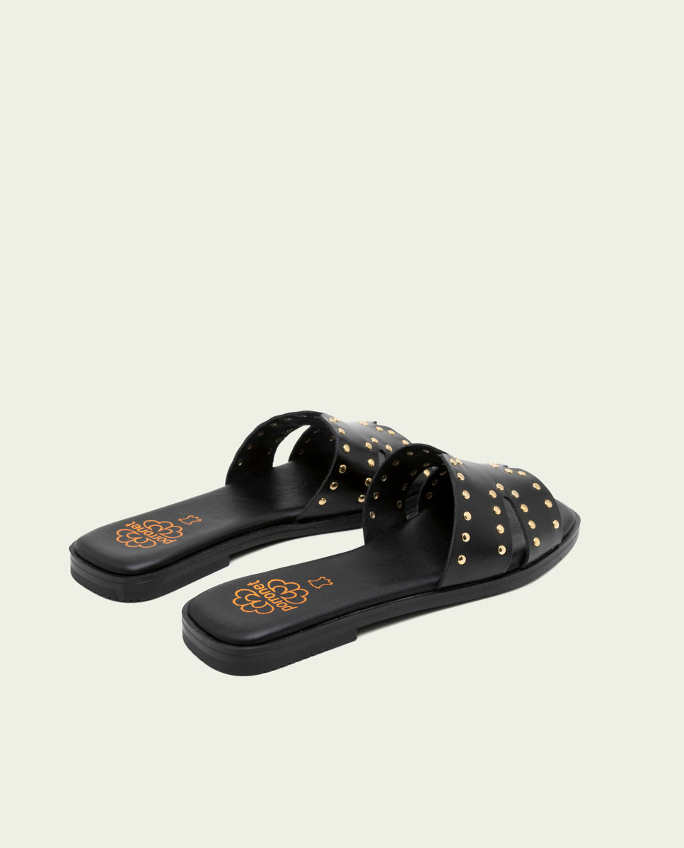 SANDALES PLATES EN CUIR AVEC CLOUS BECCA NOIR
