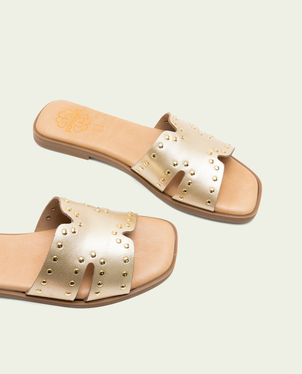 SANDALES PLATES EN CUIR AVEC CLOUS BECCA OR