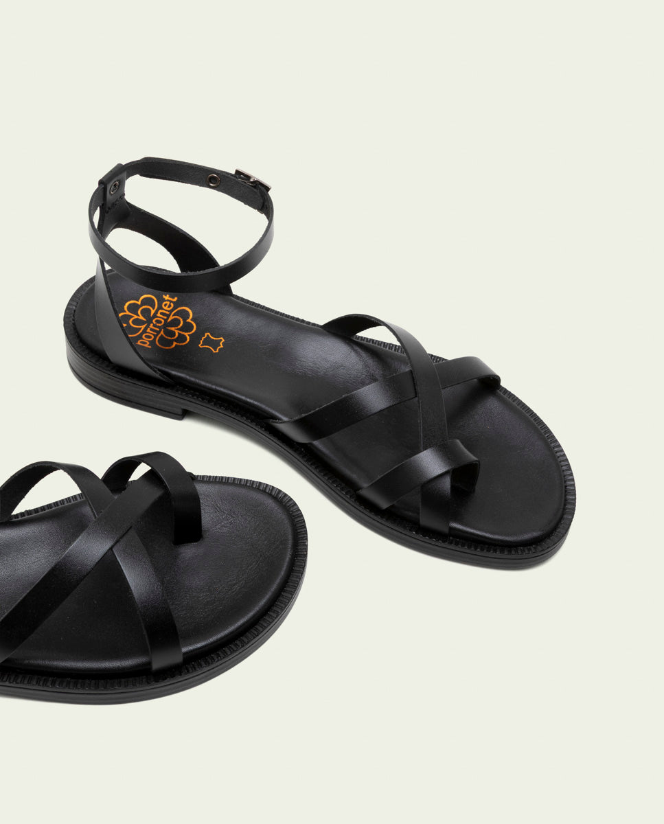 SANDALES PLATES ESCLAVE EN CUIR CECILIA NOIR