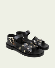 SANDALES PLATES EN CUIR À CLOUS CLAUDIA NOIR