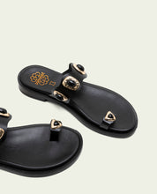 SANDALES PLATES EN CUIR AVEC STRASS EN CUIR CELINE MOKA