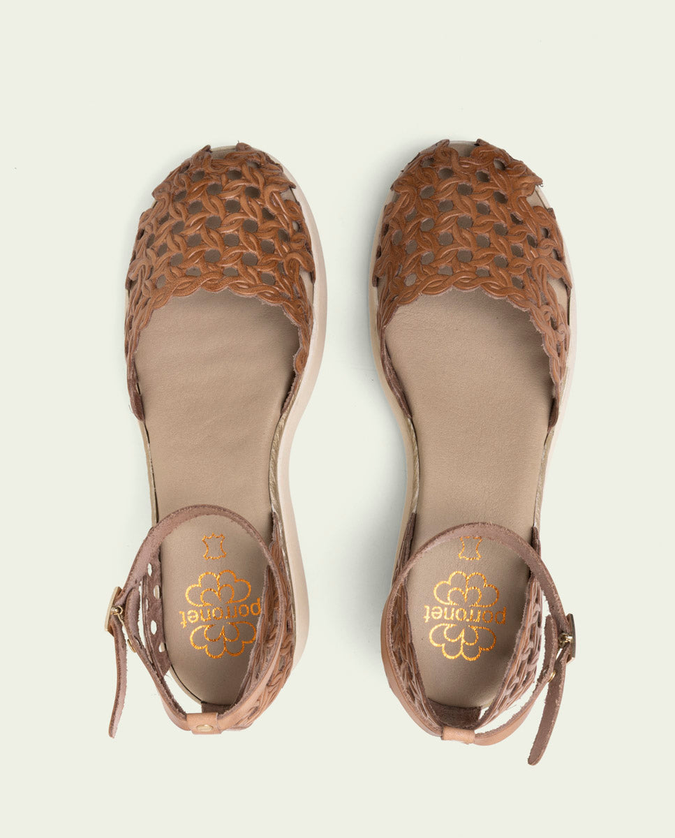 SANDALES À TALONS COMPENSÉS EN CUIR TRESSÉ EVA TAUPE