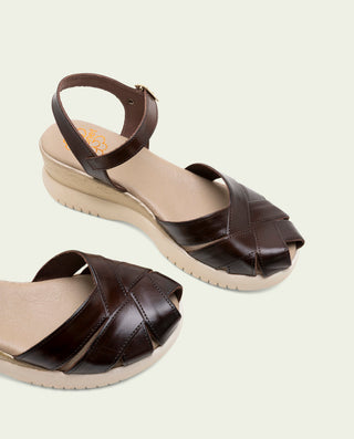 SANDALES À TALONS COMPENSÉS EN CUIR EMILIA MOKA