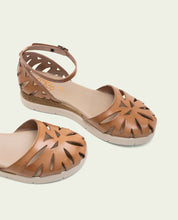 SANDALES À TALONS COMPENSÉS EN CUIR FEDERICA TAUPE