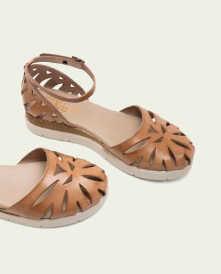 SANDALES À TALONS COMPENSÉS EN CUIR FEDERICA TAUPE