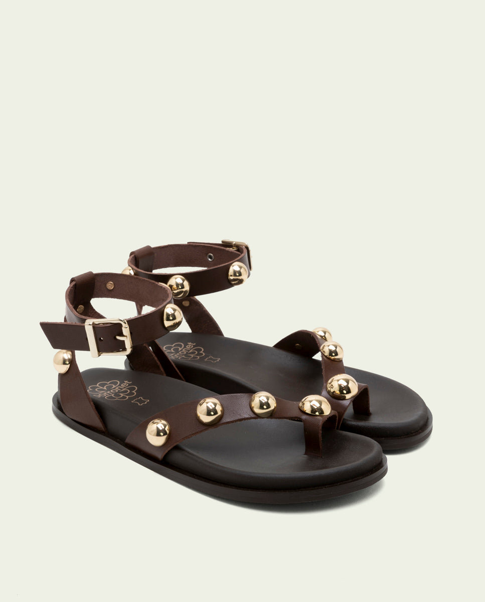 SANDALE PLATE EN CUIR CLOUS HOLLY MOKA