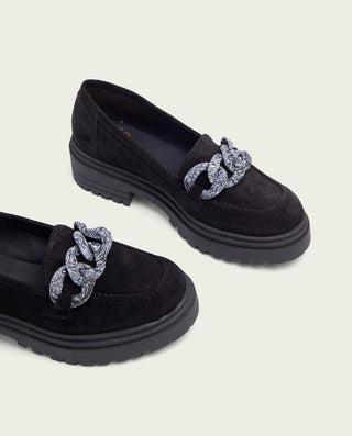 MOCASSINS PLATS NOIRS AVEC ORNEMENT SAIKO