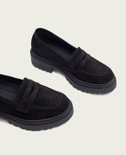 MOCASSINS NOIRS À BOUT OUVERT SELMA