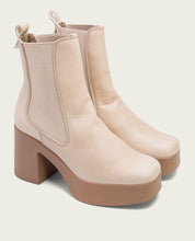 BOTTINES À TALONS TAUPE AVEC ÉLASTIQUES LAURA