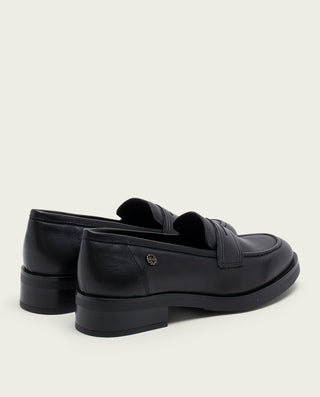 MOCASSINS EN CUIR NOIR EVA