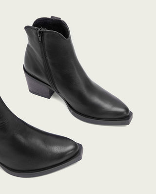 BOTTINES COWBOY EN CUIR NOIR AVEC FERMETURE ÉCLAIR HADRIA