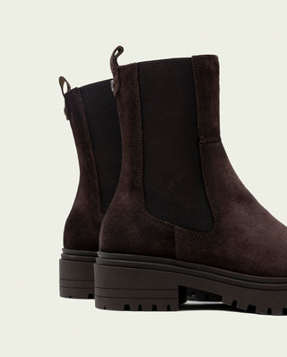 BOTTINES EN DAIM MOKA AVEC ÉLASTIQUES CELESTE