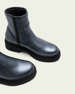 BOTTINES EN CUIR METALLISÉ PLOMB AVEC ÉCLAIR CINTIA