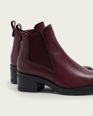 BOTTINES EN CUIR BORDEAUX AVEC ÉLASTIQUES DAFNE