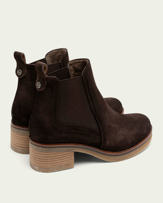 BOTTINES EN CUIR MOKA AVEC ÉLASTIQUES DÁMARIS