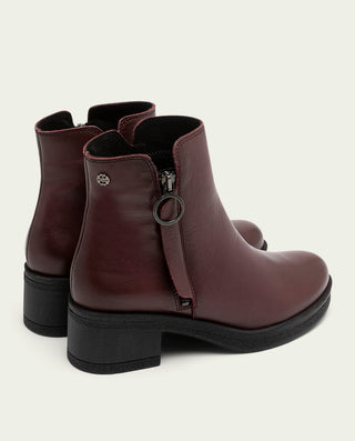 BOTTINES EN CUIR BORDEAUX AVEC ÉCLAIR DELIA