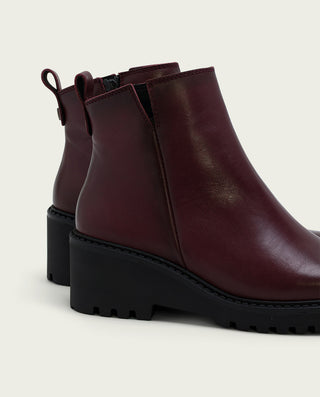 BOTTINES EN CUIR À TALON COMPENSÉ ET ÉCLAIR BORDEAUX ELENA
