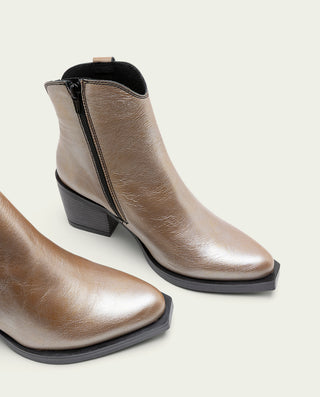 BOTTINES COWBOY EN CUIR MÉTALLISÉ PLATINE FÁTIMA
