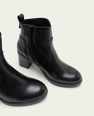 BOTTINES EN CUIR À TALONS NOIR RAQUEL