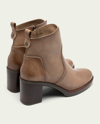 BOTTINES EN CUIR À TALONS TAUPE RAQUEL