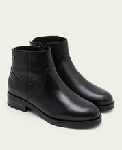 BOTTINES EN CUIR NOIRS AVEC FERMETURE ÉCLAIR JIMENA