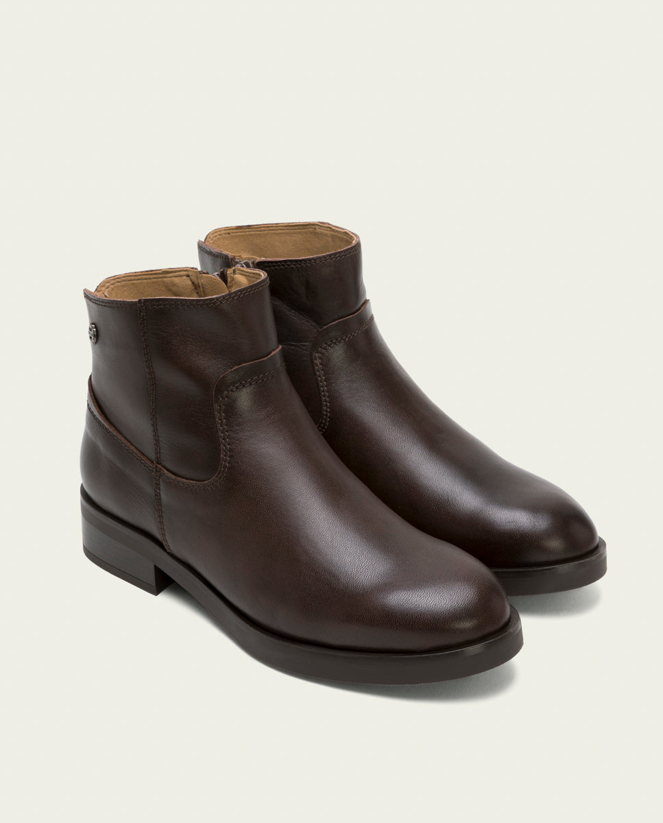 BOTTINES EN CUIR AVEC FERMETURE ÉCLAIR JIMENA MOKA