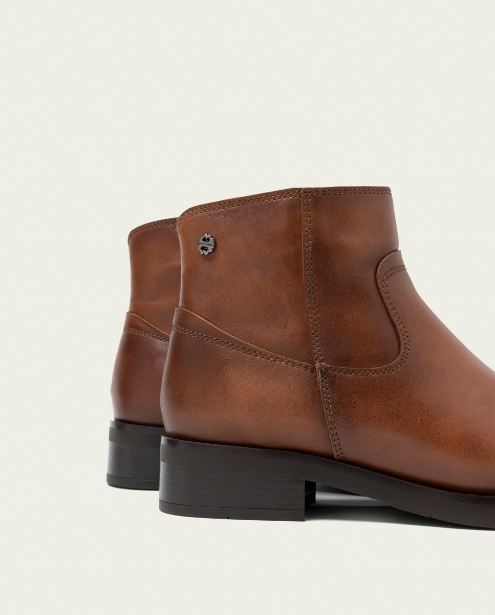 BOTTINES EN CUIR AVEC FERMETURE ÉCLAIR JIMENA CUIR