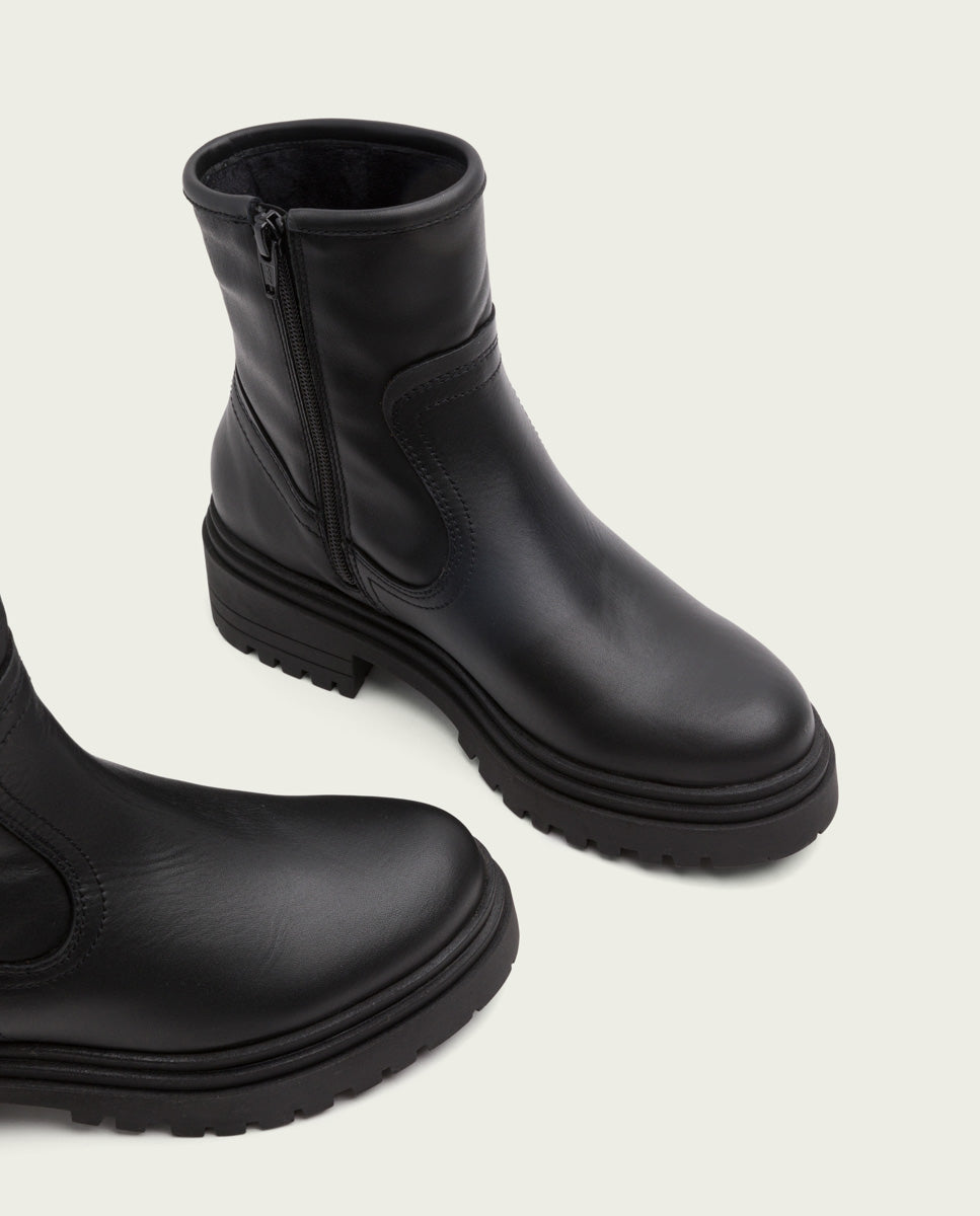 BOTTINES EN CUIR AVEC FERMETURE ÉCLAIR KIARA NOIR