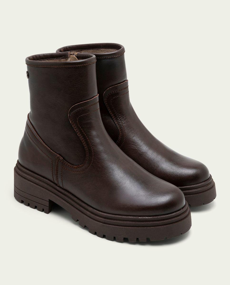 BOTTINES EN CUIR NOIR AVEC FERMETURE ÉCLAIR CLARA