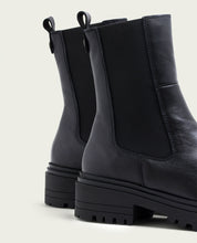 BOTTINES EN CUIR AVEC ÉLASTIQUES KATIA NOIR