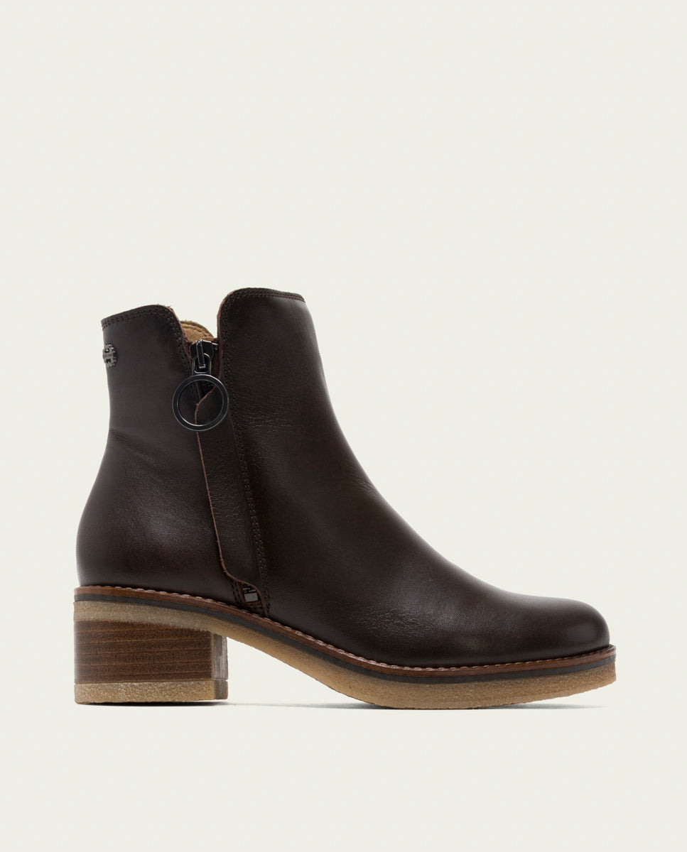 BOTTINES EN CUIR AVEC ÉCLAIR LUCÍA MOKA